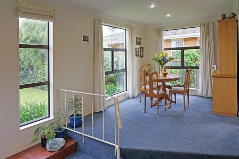 Photo of property in 2 Falcon Street, Newfield, Invercargill, 9812