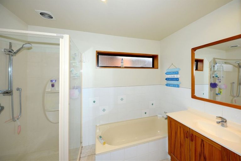 Photo of property in 179 Hawthornden Road, Avonhead, Christchurch, 8042