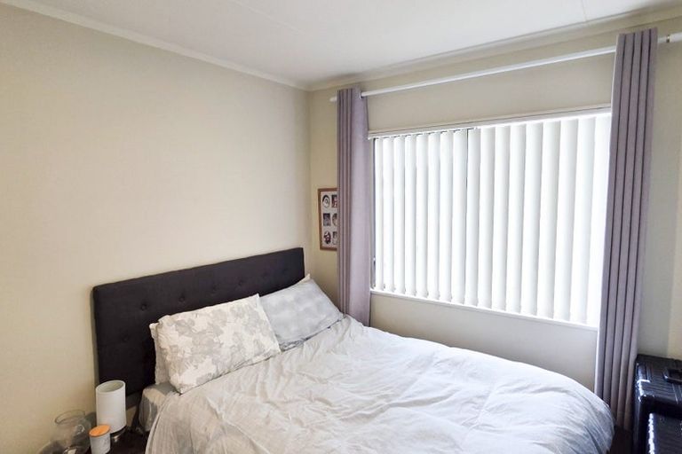 Photo of property in 14 Campbell Avenue, Paraparaumu, 5032