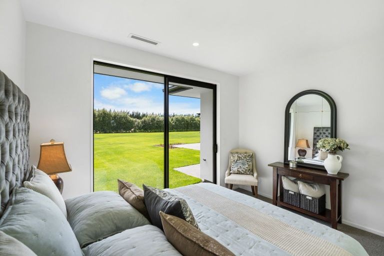 Photo of property in 21 Classiebawn Lane, Prebbleton, 7676