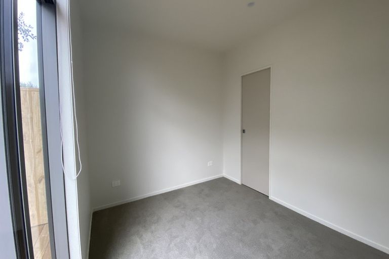 Photo of property in 5/2 Moor Avenue, Te Atatu Peninsula, Auckland, 0610