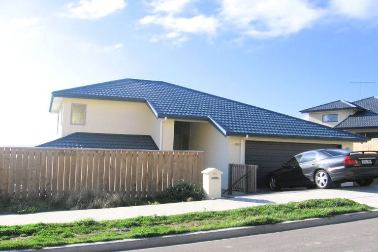 Photo of property in 20 Comber Place, Johnsonville, Wellington, 6037