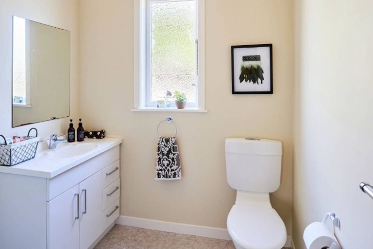 Photo of property in 22 Selwyn Terrace, Thorndon, Wellington, 6011