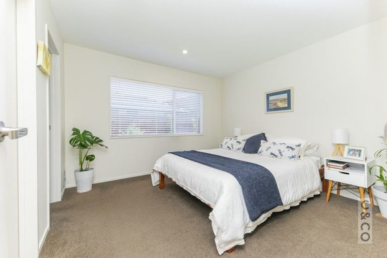 Photo of property in 12 Crabb Fields Lane, Riverhead, 0820