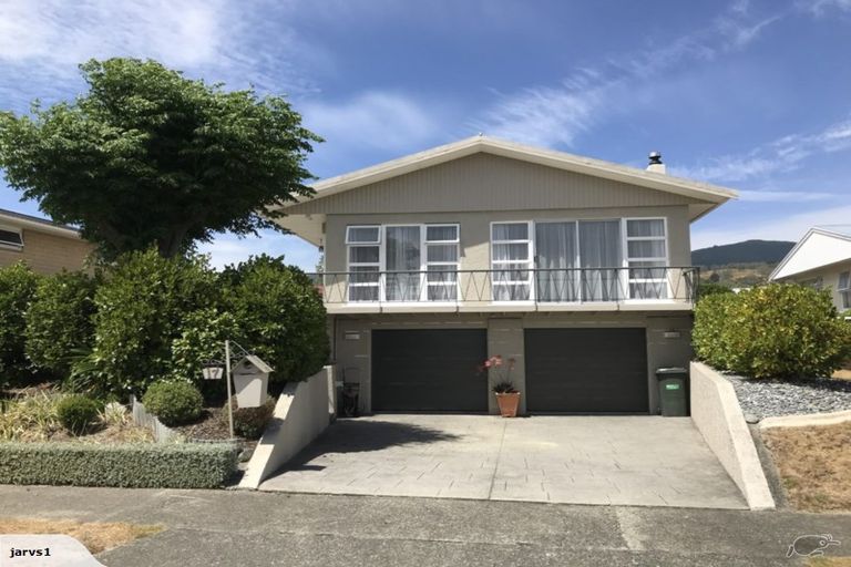 Photo of property in 17 Kipling Crescent, Stoke, Nelson, 7011