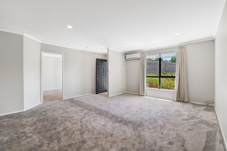 Photo of property in 65 Cabeleigh Drive, Helensville, 0800