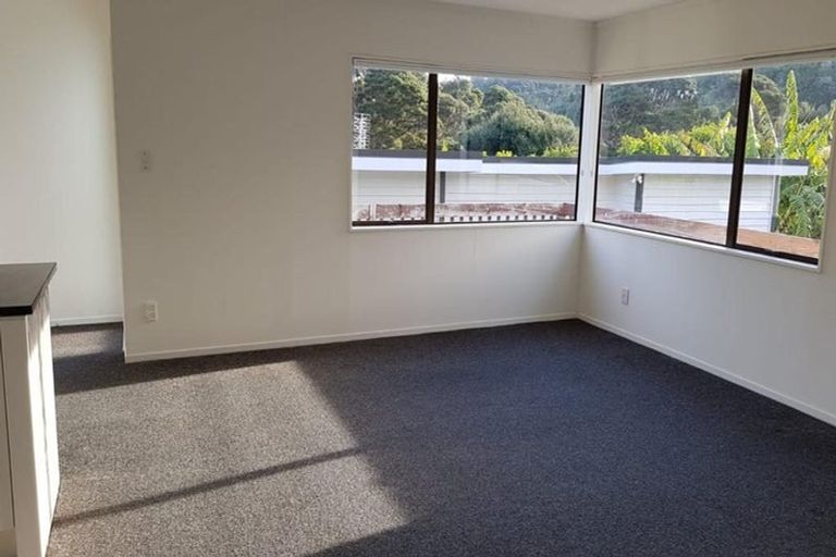 Photo of property in 20 Thistledew Place, Bayview, Auckland, 0629