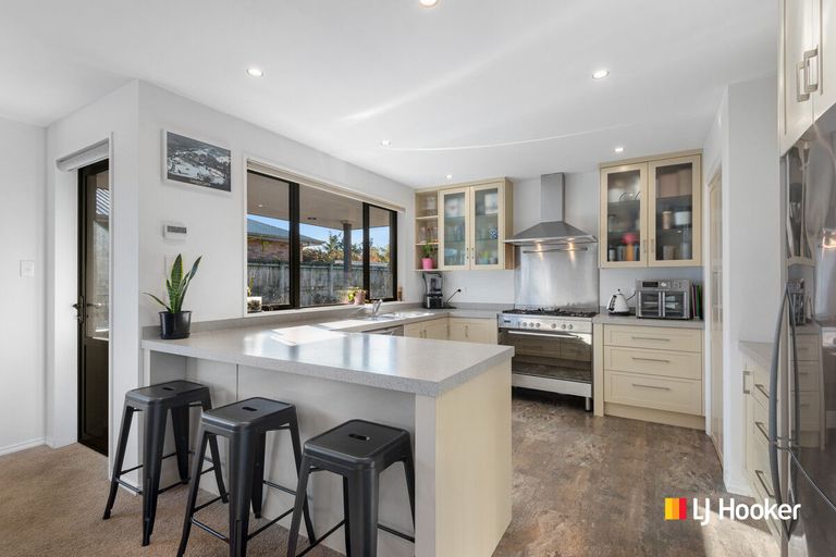 Photo of property in 1 White Hart Lane, Mosgiel, 9024