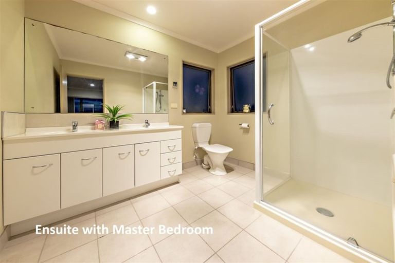Photo of property in 27 Malahide Drive, Flat Bush, Auckland, 2019