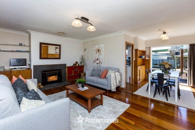 Photo of property in 8 Coates Grove, Silverstream, Upper Hutt, 5019