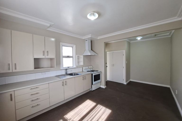 Photo of property in 199 Tukapa Street, Westown, New Plymouth, 4310