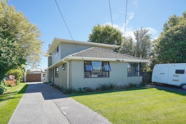 Photo of property in 22 Kendal Avenue, Burnside, Christchurch, 8053