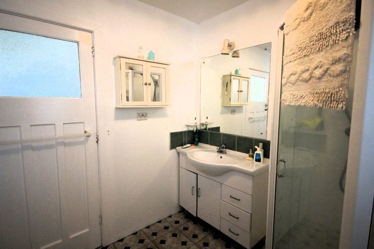 Photo of property in 36 Leslie Street, Waiau, 7332