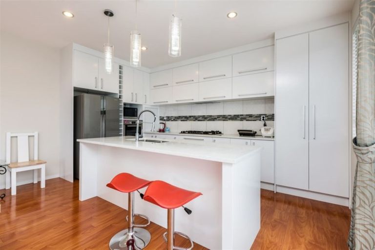 Photo of property in 10a Merchant Avenue, Te Atatu South, Auckland, 0610