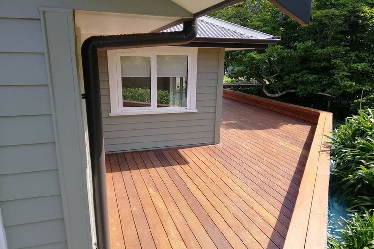 Photo of property in 375 Main Road, Tawa, Wellington, 5028