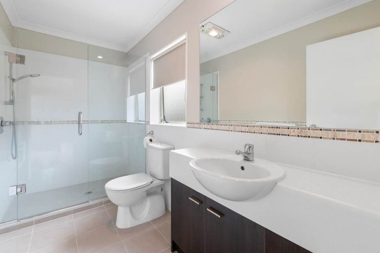 Photo of property in 6 Karson Place, Flat Bush, Auckland, 2016
