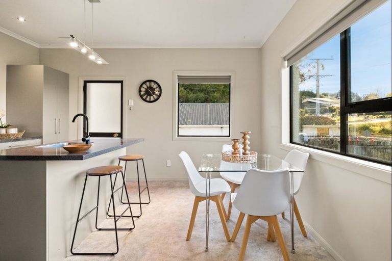 Photo of property in 89 Blanket Bay Road, Sawyers Bay, Port Chalmers, 9023