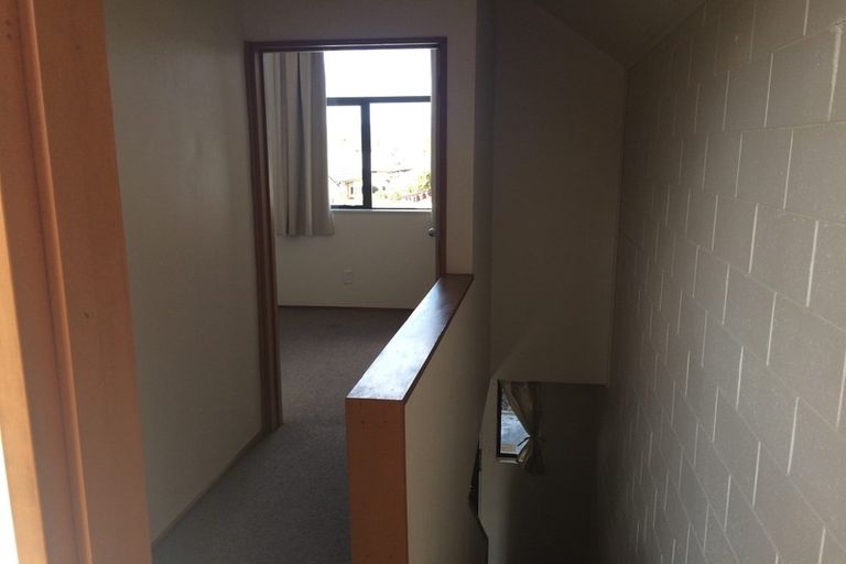 Photo of property in 2/30 Picton Avenue, Riccarton, Christchurch, 8011