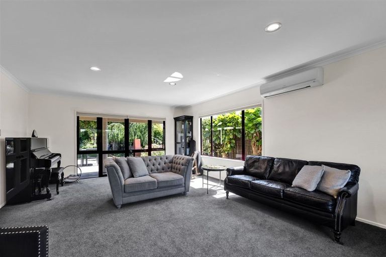 Photo of property in 11 Erin Street, Hawera, 4610