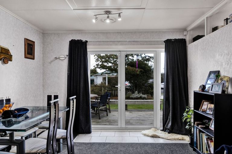 Photo of property in 55 Reid Avenue, Hawera, 4610