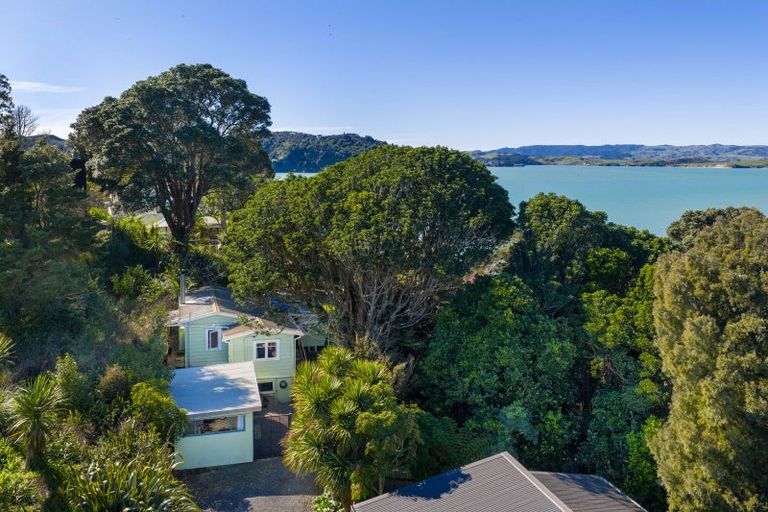 Photo of property in 34 Government Road, Raglan, 3225