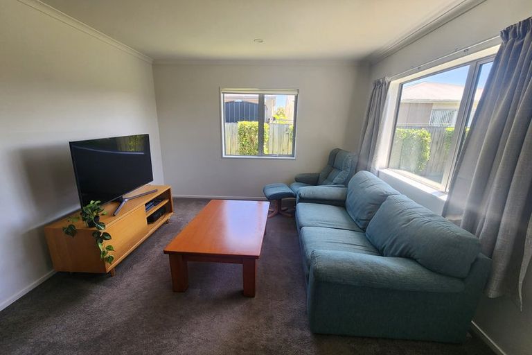 Photo of property in 94 Kuaka Drive, Takanini, 2112