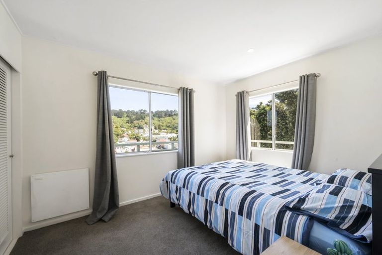 Photo of property in 2 Overtoun Terrace, Hataitai, Wellington, 6021