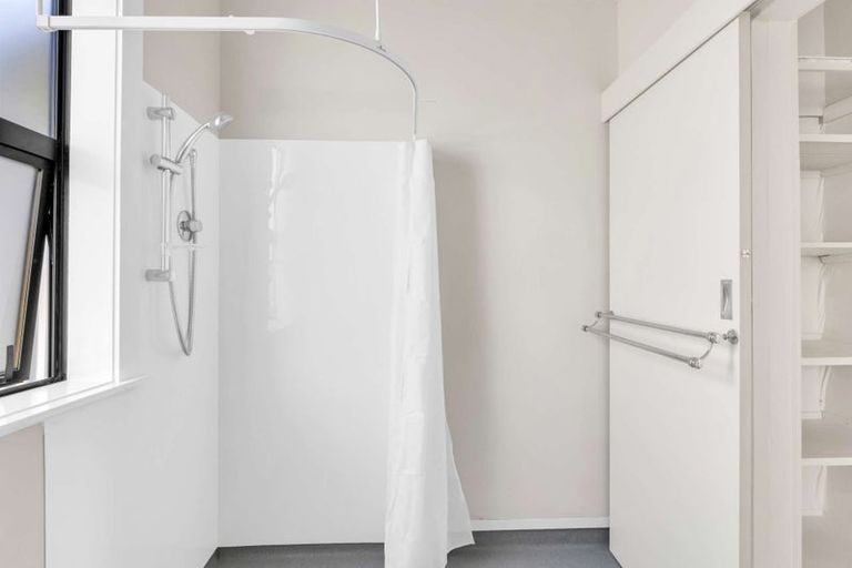 Photo of property in 5 Banks Street, Tolaga Bay, 4077