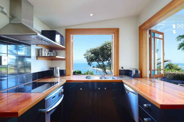 Photo of property in 24 Richardson Street, Britannia Heights, Nelson, 7010