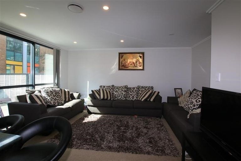 Photo of property in 11/182 Flat Bush School Road, Flat Bush, Auckland, 2019