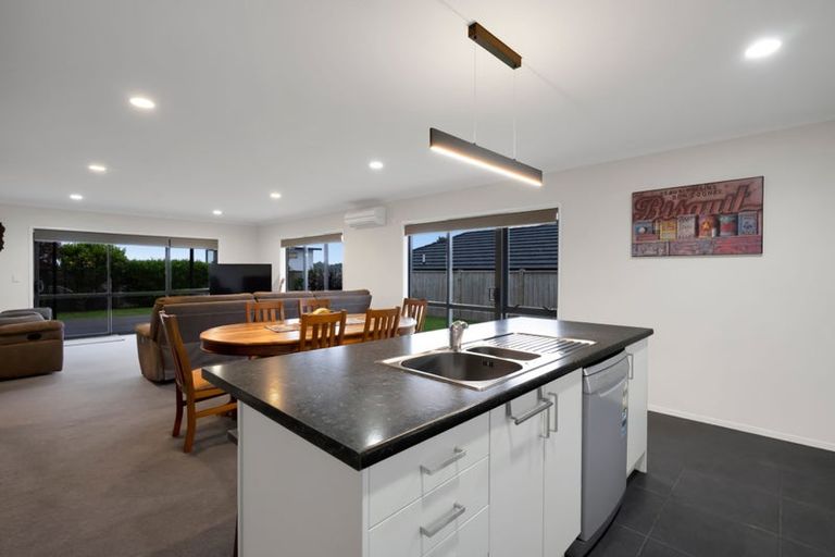 Photo of property in 43c Camellia Avenue, Bell Block, New Plymouth, 4312