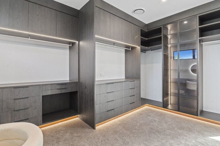 Photo of property in 5 Waipuia Place, Greenhithe, Auckland, 0632