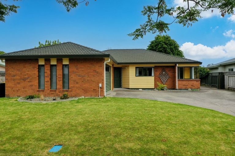 Photo of property in 7 Edgewater Grove, Whakatane, 3120