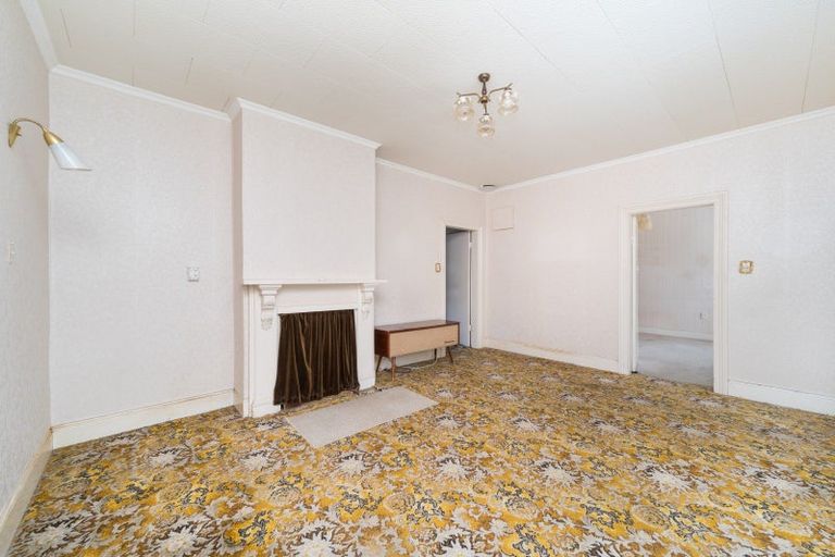 Photo of property in 94 Victoria Avenue, Palmerston North, 4410