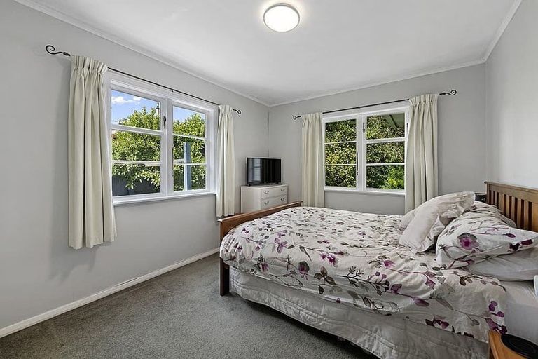 Photo of property in 13 Field Street, Silverstream, Upper Hutt, 5019