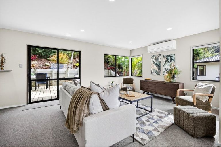 Photo of property in 1/70b Carlisle Road, Browns Bay, Auckland, 0632