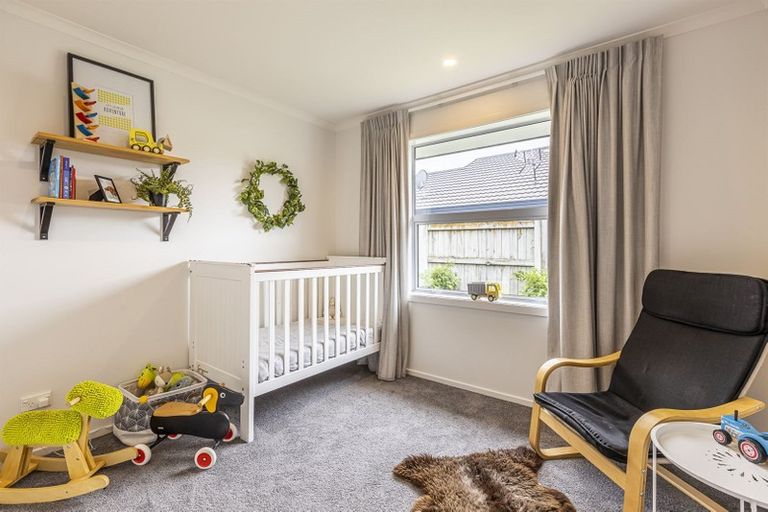 Photo of property in 14a Pegasus Place, Kelvin Grove, Palmerston North, 4414