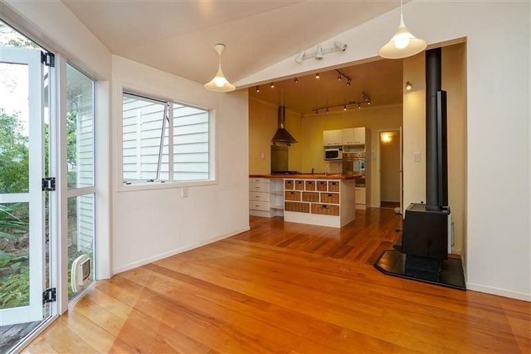 Photo of property in 1 Moana Avenue, Bayswater, Auckland, 0622
