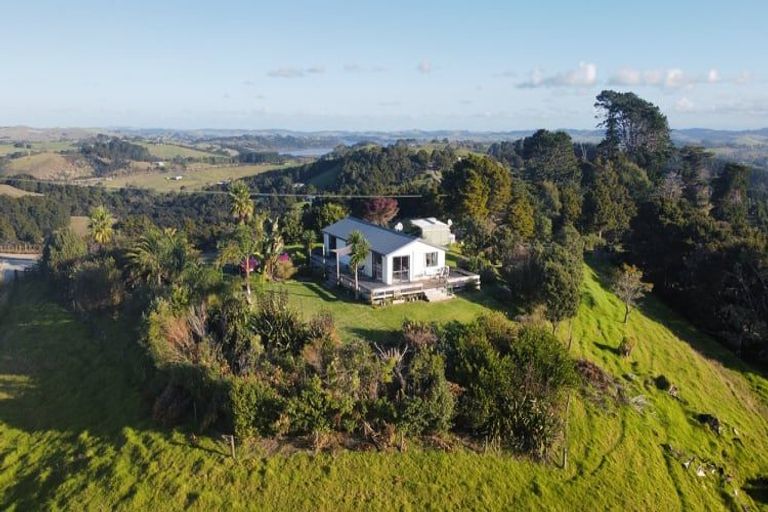 Photo of property in 104 Wearmouth Road, Paparoa, 0571