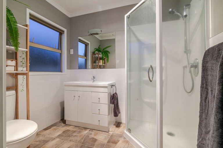 Photo of property in 19 Meridian Grove, Kelvin Grove, Palmerston North, 4414