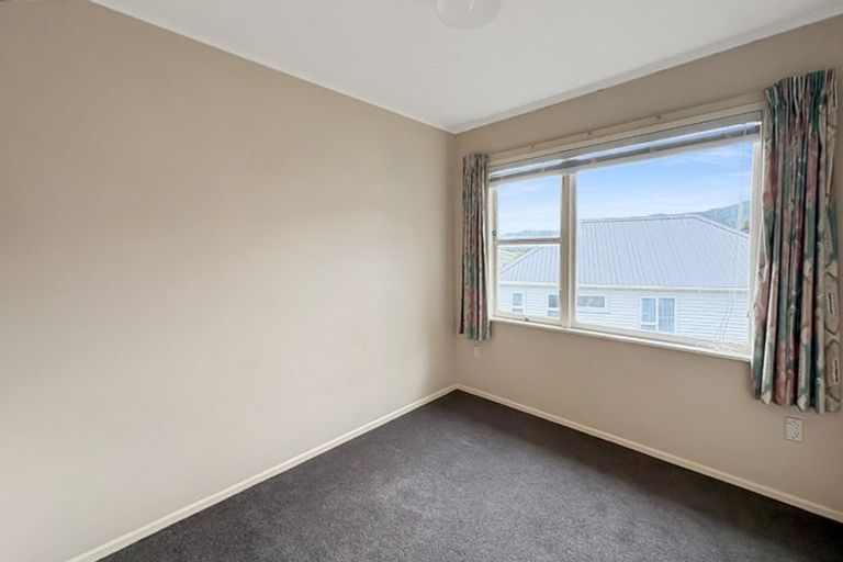 Photo of property in 14 Holland Street, Wainuiomata, Lower Hutt, 5014