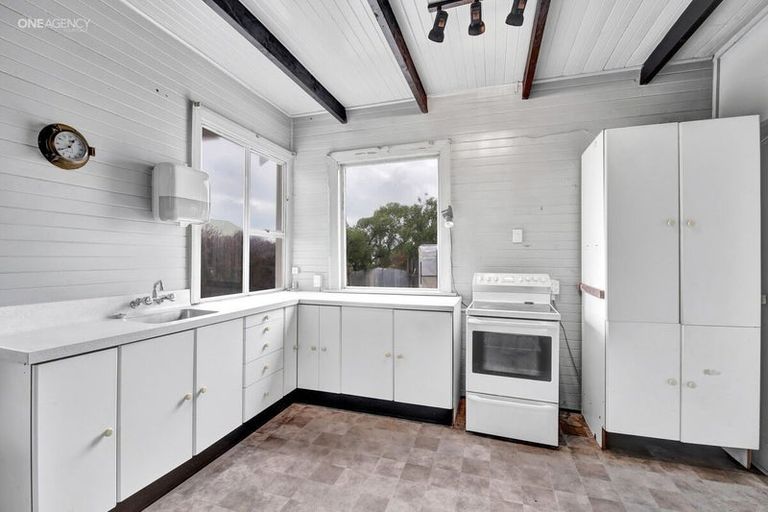 Photo of property in 6 Drake Street, New Brighton, Christchurch, 8061