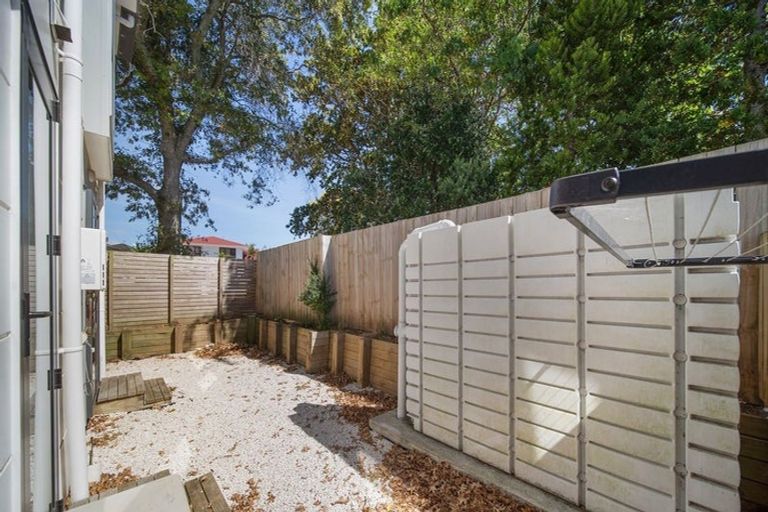 Photo of property in 64 Landscape Road, Papatoetoe, Auckland, 2025