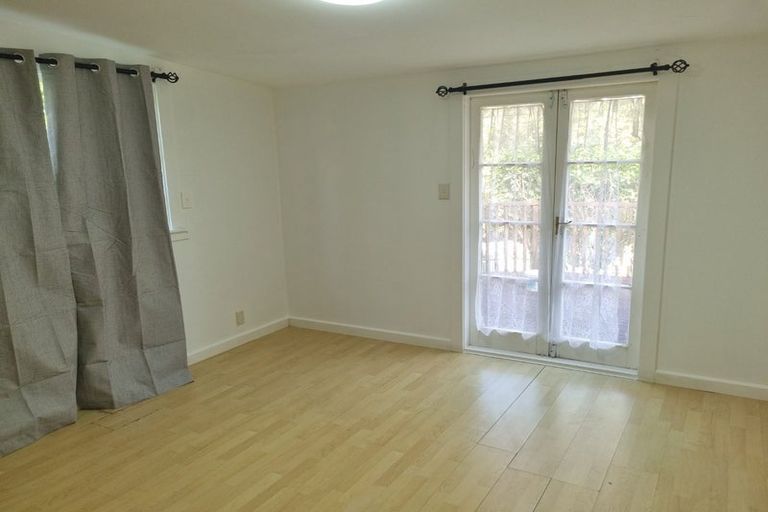 Photo of property in 28b Fruitvale Road, New Lynn, Auckland, 0600