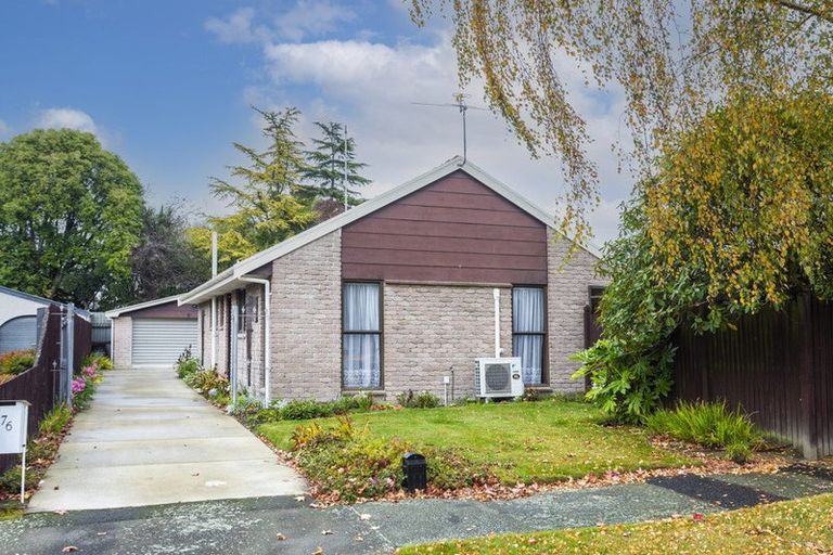 Photo of property in 76 Solomon Avenue, Redwood, Christchurch, 8051