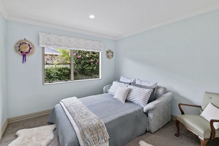 Photo of property in 19 Regent Drive, Paraparaumu Beach, Paraparaumu, 5032