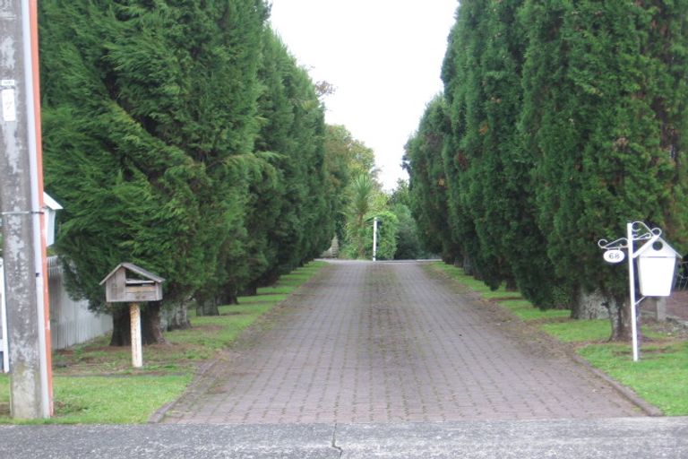 Photo of property in 2/66 Buscomb Avenue, Henderson, Auckland, 0610
