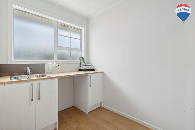 Photo of property in 87a Main Road, Wainuiomata, Lower Hutt, 5014