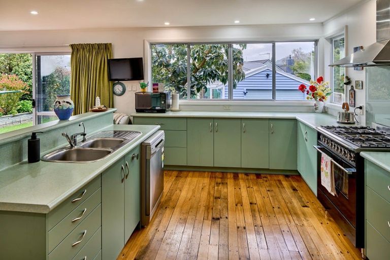 Photo of property in 3 Routley Crescent, Elderslea, Upper Hutt, 5018