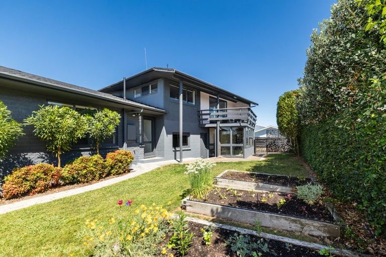 Photo of property in 19 Chambers Street, Havelock North, 4130